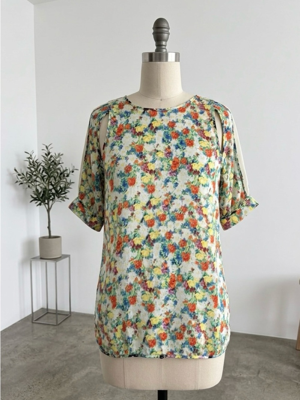 Rebecca Minkoff Multicolor Floral Silk Blouse Size 12 Boho Lightweight